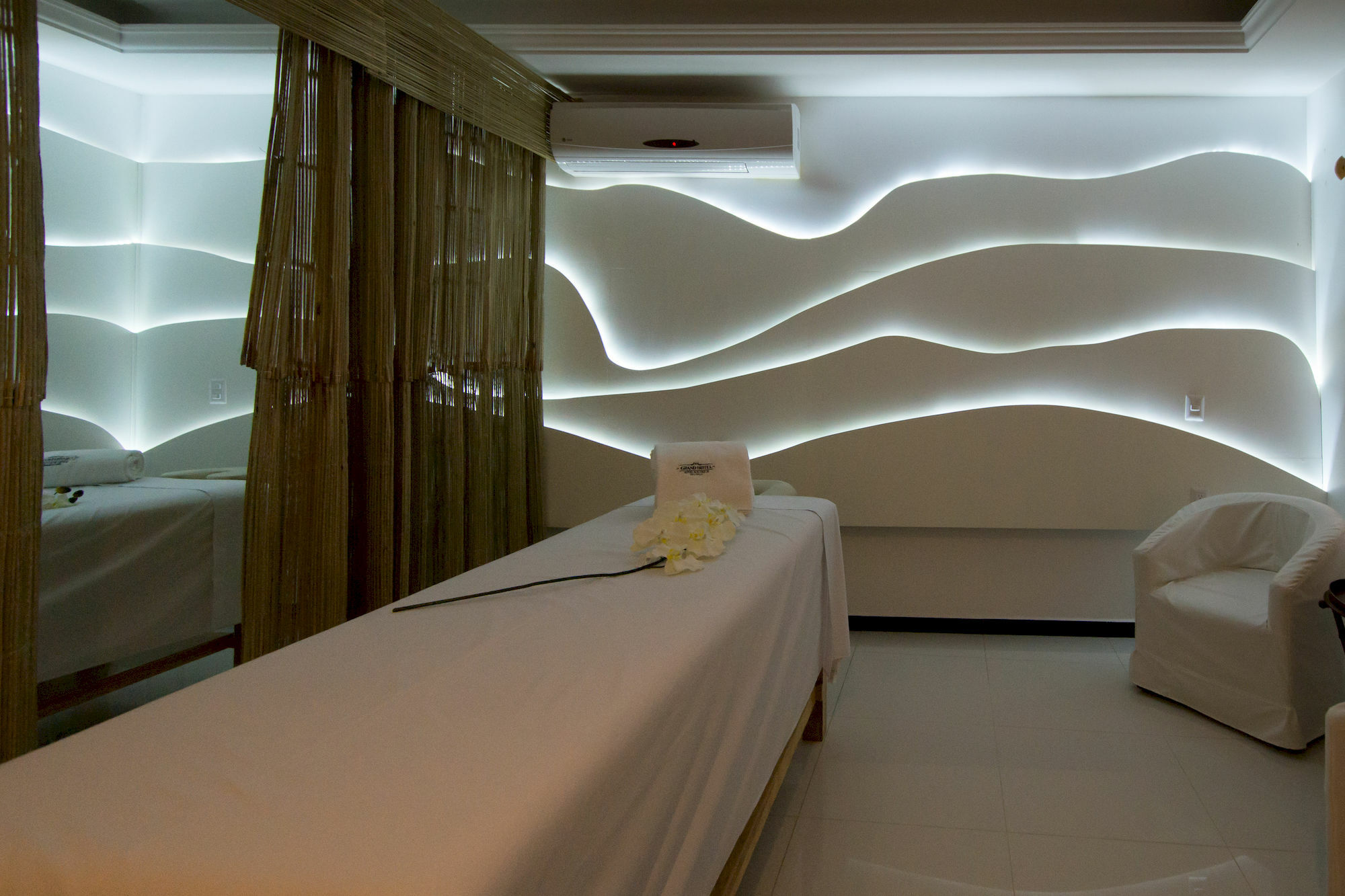Grand Hotel Tepatitlan Dış mekan fotoğraf