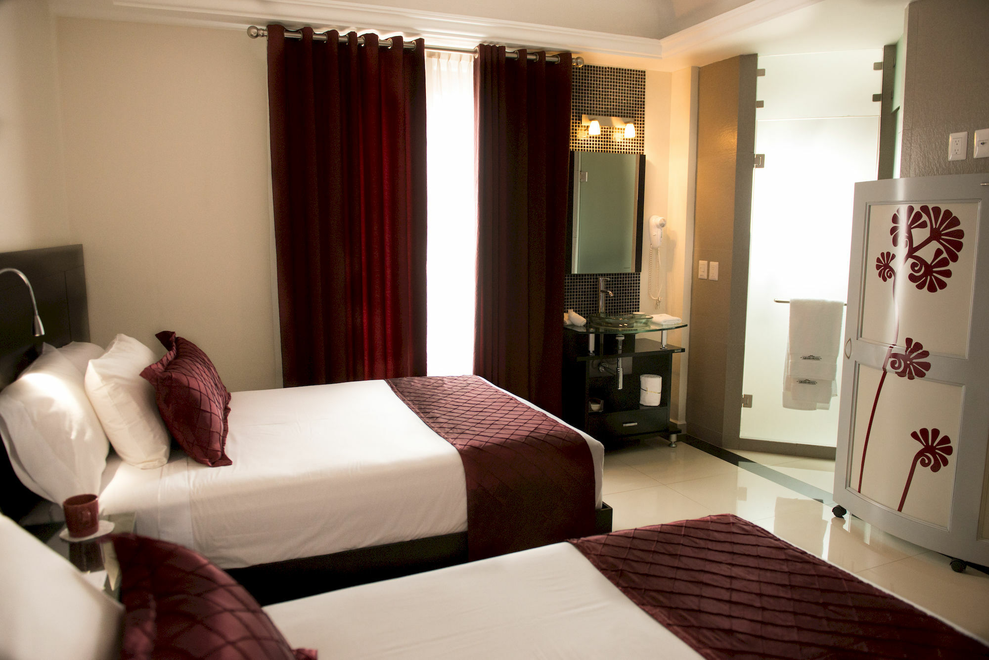 Grand Hotel Tepatitlan Dış mekan fotoğraf